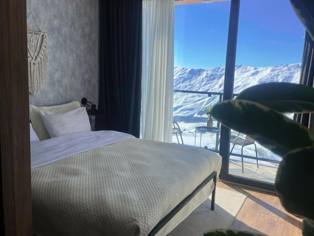 Stuning Views On Mountains, Gudauriアパートメント エクステリア 写真