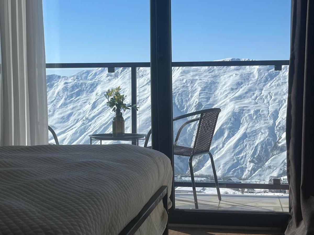Stuning Views On Mountains, Gudauriアパートメント エクステリア 写真